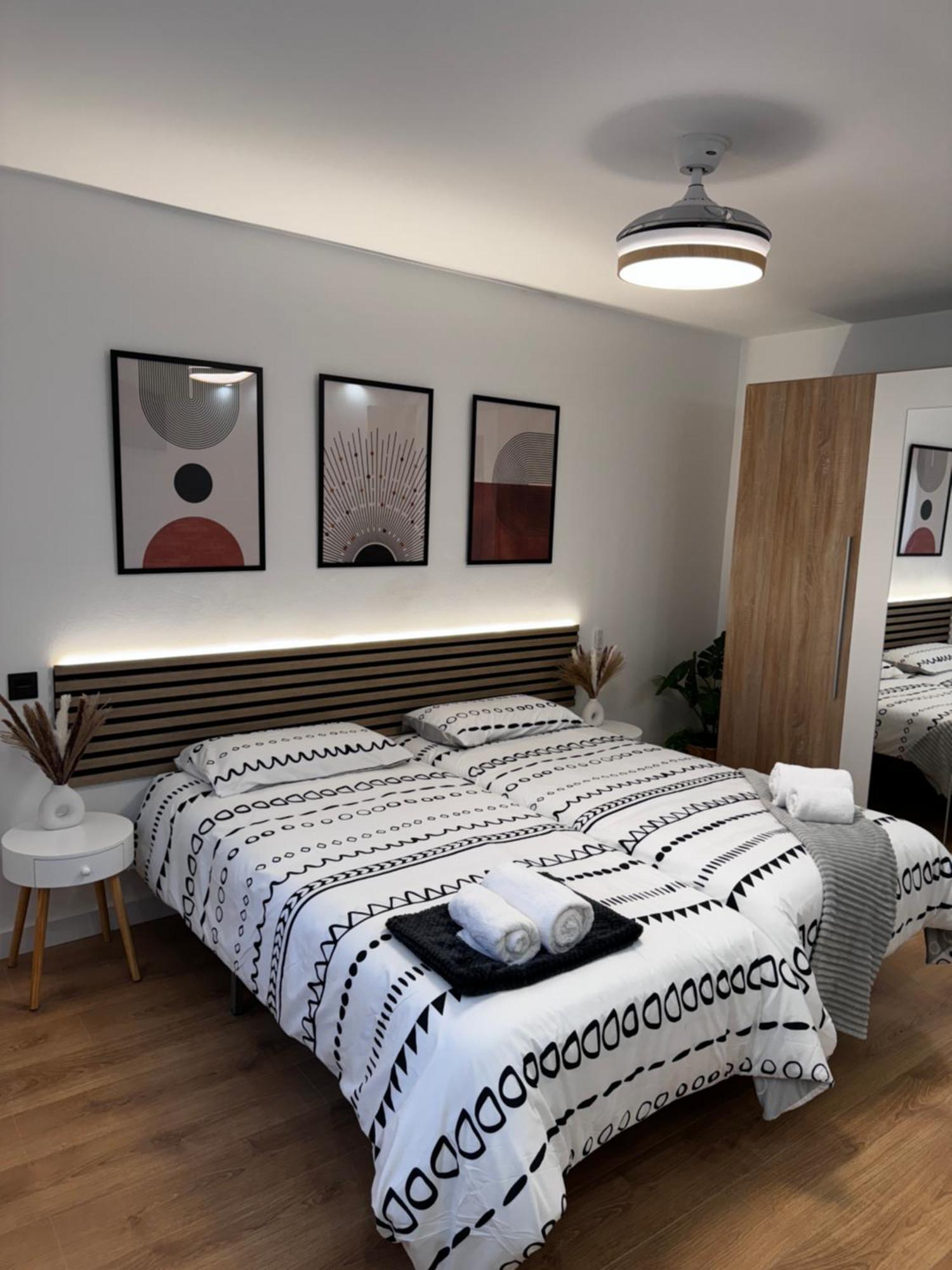 Apartament La Plaza Del Pilar Saragossa Zewnętrze zdjęcie
